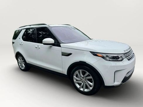 Used 2018 Land Rover Discovery HSE AWD/4WD image 11
