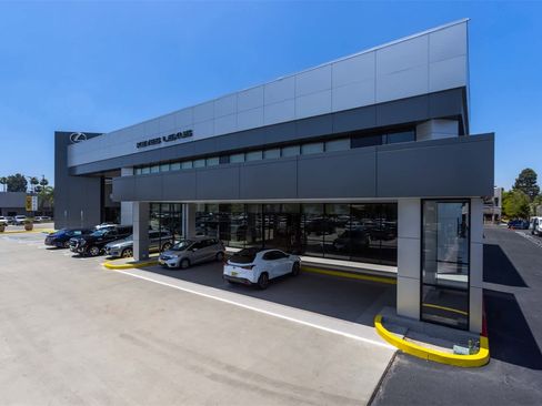 Used 2025 Lexus RZ 300e image 34