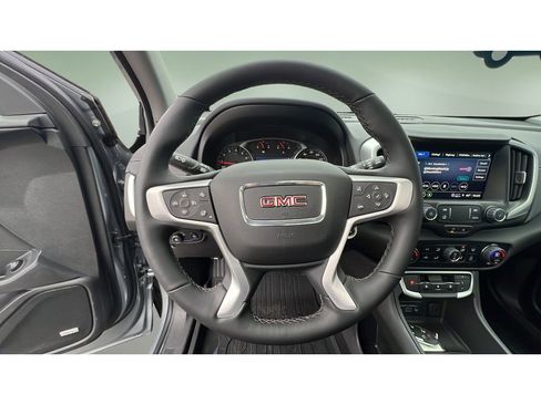 Certified 2024 GMC Terrain SLT w/ Infotainment Package II image 22