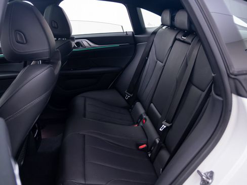 Used 2023 BMW i4 eDrive35 RWD image 18