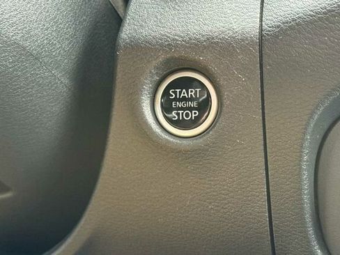 Used 2023 Nissan Frontier SV image 21