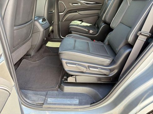 Certified 2023 Cadillac Escalade Sport AWD/4WD image 14