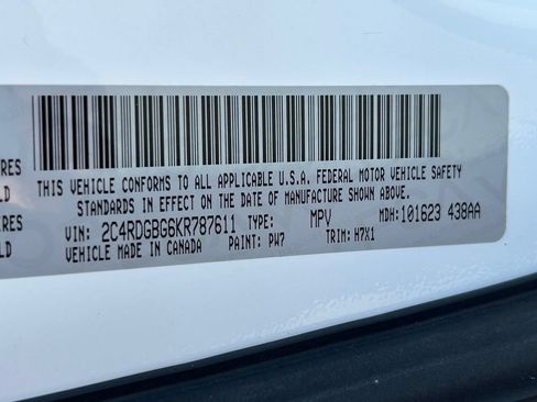 Used 2019 Dodge Grand Caravan SE FWD image 35