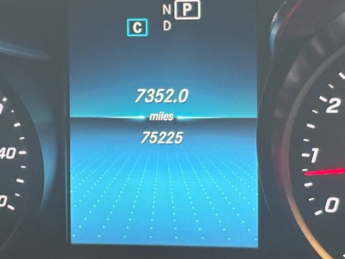 Used 2019 Mercedes-Benz C 300 Sedan image 35