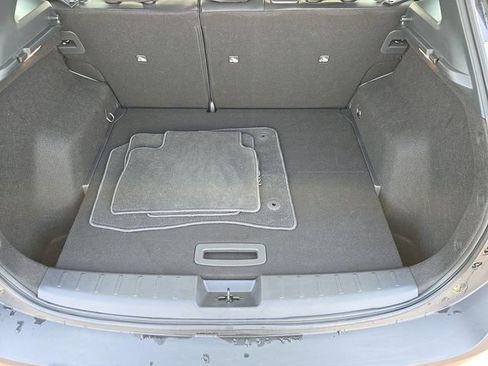 Used 2025 Nissan Kicks SR FWD image 2
