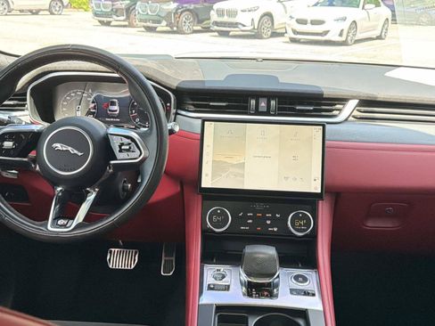 Used 2021 Jaguar F-PACE SVR AWD/4WD image 14