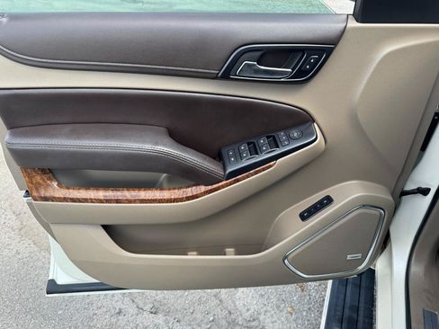 Used 2015 Chevrolet Tahoe LTZ RWD image 32