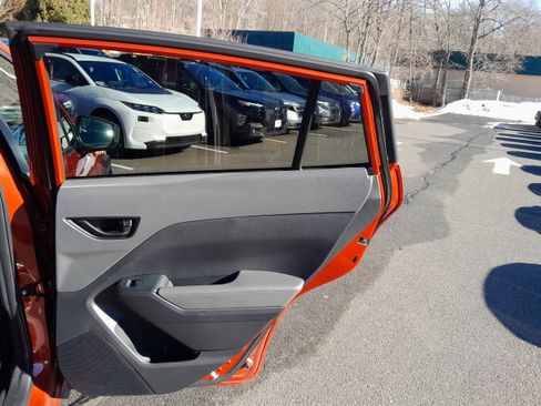 Certified 2025 Subaru Crosstrek 2.0i Premium image 32