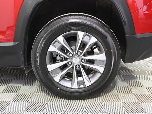 Used 2025 Chevrolet Equinox LT w/ Convenience Package II image 20