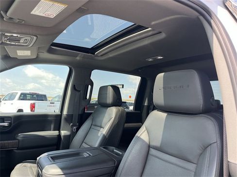 Certified 2022 GMC Sierra 2500 Denali w/ Denali Ultimate Package image 19