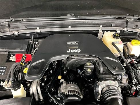 Used 2021 Jeep Gladiator Mojave image 41