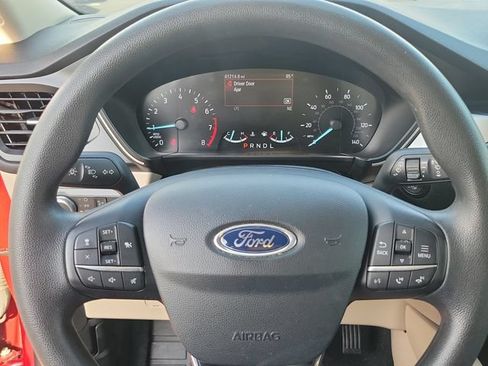 Used 2020 Ford Escape SE FWD image 13