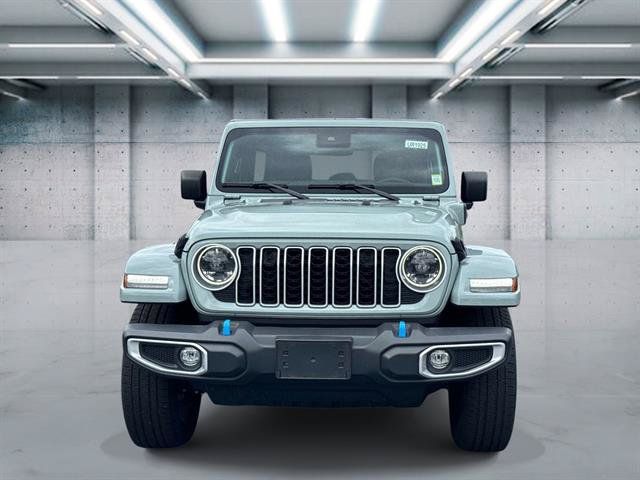 Used 2024 Jeep Wrangler Unlimited Sahara w/ Safety Group AWD/4WD image 2