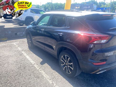Used 2022 Chevrolet TrailBlazer ACTIV w/ Technology Package AWD/4WD image 5