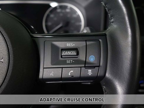 Used 2023 Nissan Rogue SL w/ SL Premium Package image 5