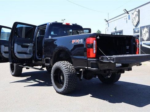 Used 2023 Ford F350 Limited w/ FX4 Off-Road Package AWD/4WD image 38