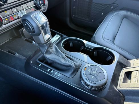 New 2025 Ford Bronco Outer Banks image 26