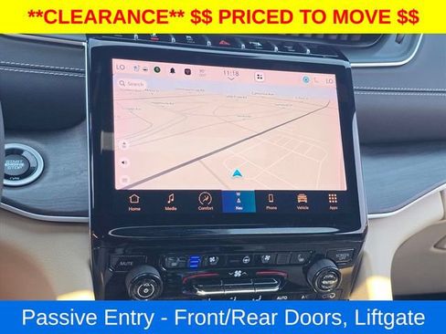 Used 2023 Jeep Grand Cherokee L Limited w/ Luxury Tech Group II RWD image 23