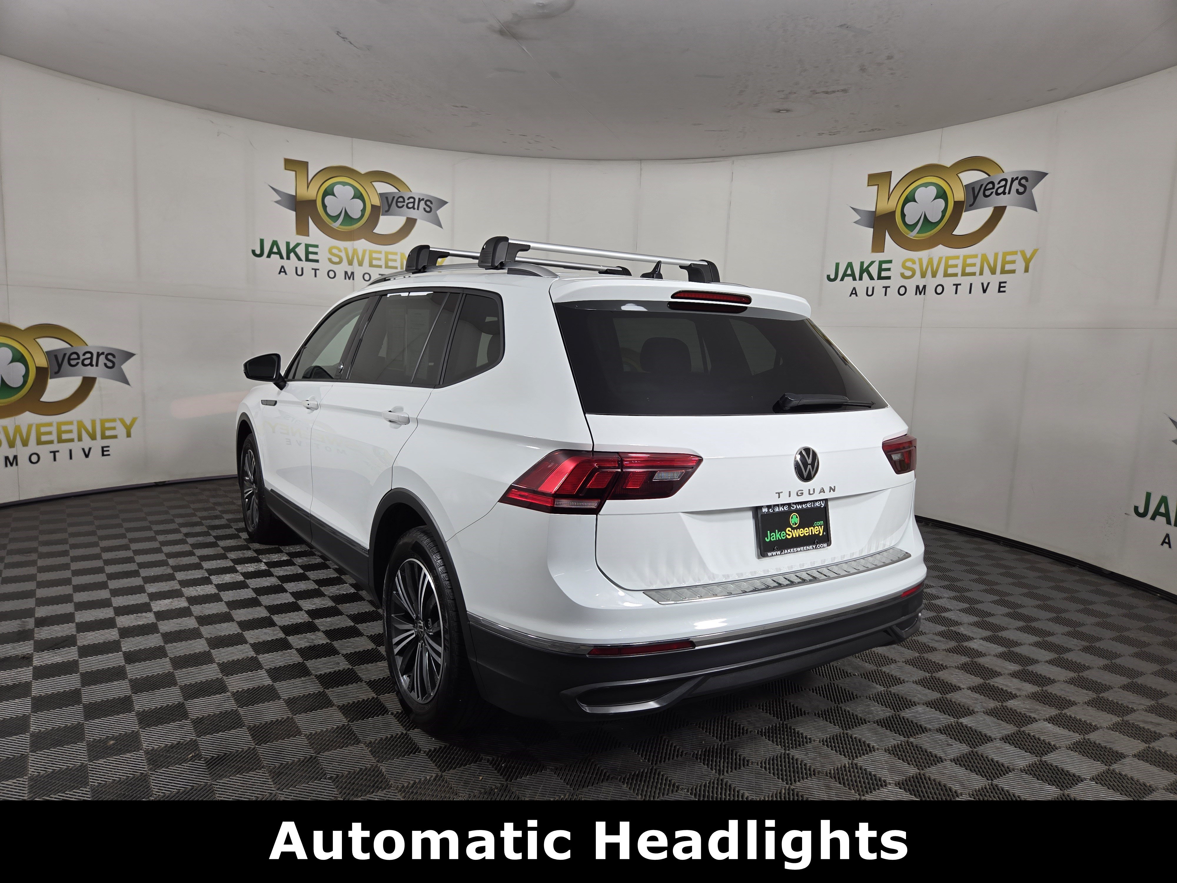 Used 2024 Volkswagen Tiguan Wolfsburg Edition FWD image 6
