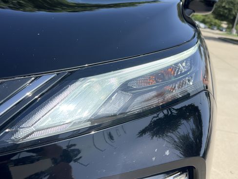 Used 2023 Nissan Rogue SV FWD image 5