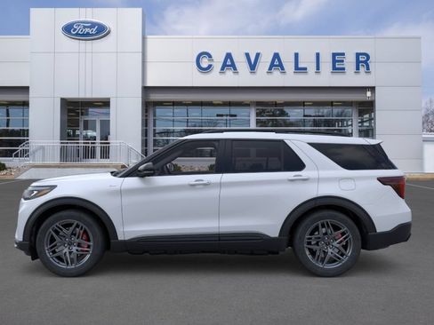Used 2026 Ford Explorer ST-Line w/ ST-Line Street Pack AWD/4WD image 3