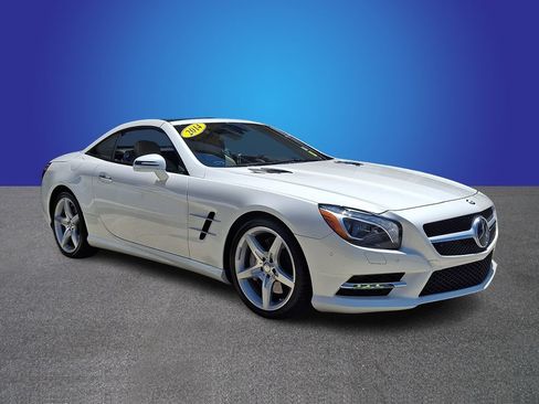 Used 2014 Mercedes-Benz SL 550 image 3