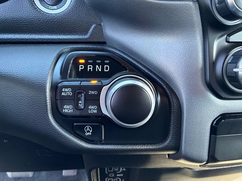 Used 2024 RAM 1500 Big Horn AWD/4WD image 32