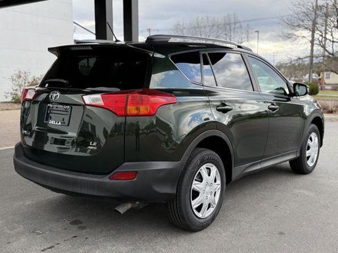 Used 2013 Toyota RAV4 LE image 5