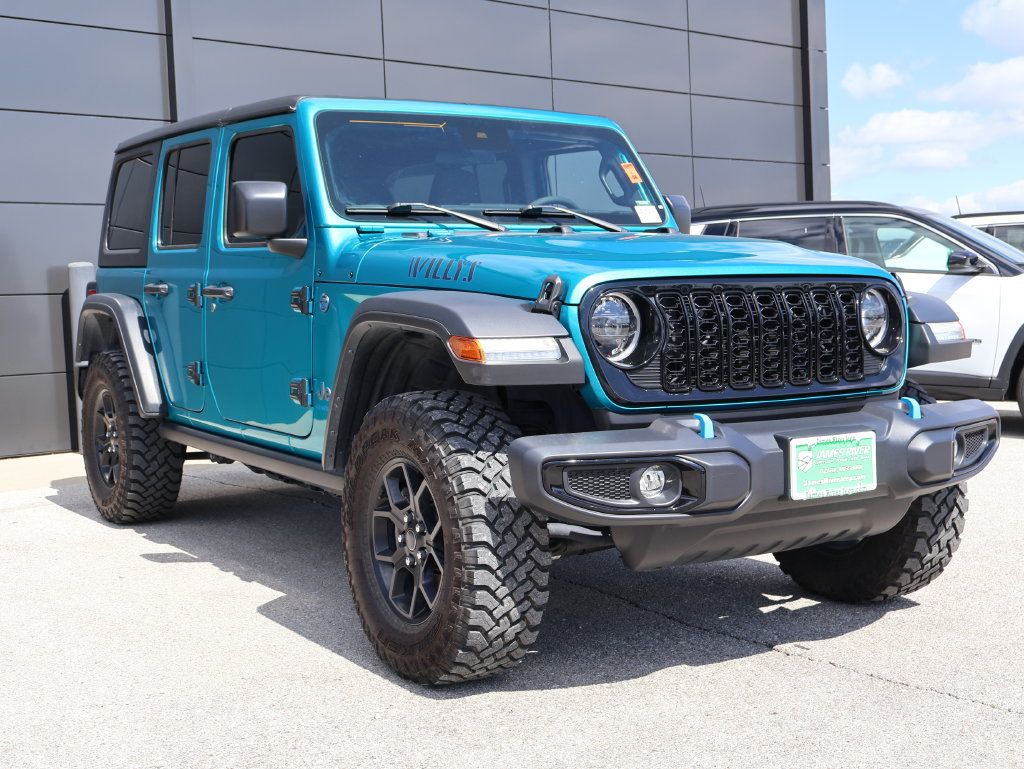 Used 2024 Jeep Wrangler Unlimited AWD/4WD image 6