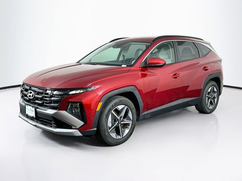 Used 2025 Hyundai Tucson SEL FWD image 3