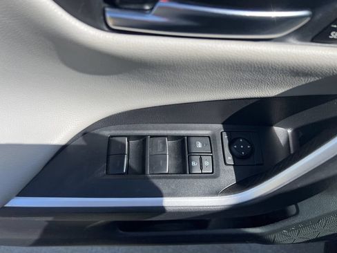 Used 2022 Toyota RAV4 Limited w/ Limited Grade Weather Package FWD image 16