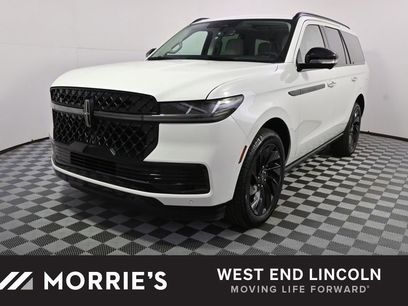 New 2026 Lincoln Navigator Reserve w/ Jet Appearance Package