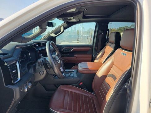 Used 2024 GMC Sierra 1500 Denali Ultimate image 10