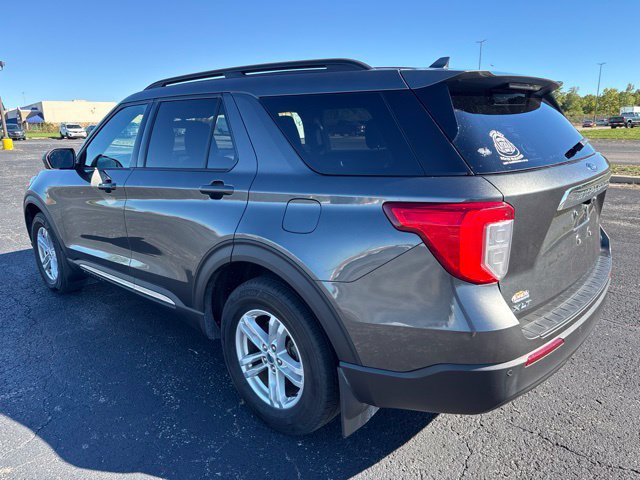 Used 2020 Ford Explorer XLT AWD/4WD image 6