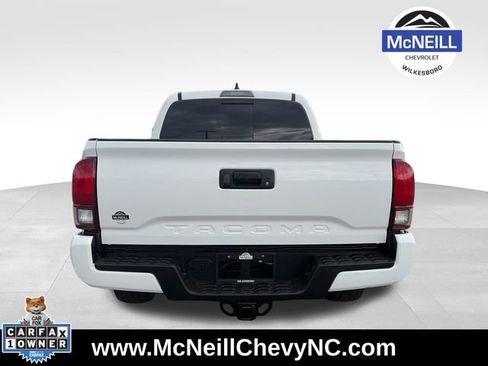 Used 2023 Toyota Tacoma SR5 w/ Technology Package AWD/4WD image 7