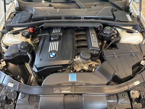 Used 2010 BMW 328i xDrive Coupe AWD/4WD image 35