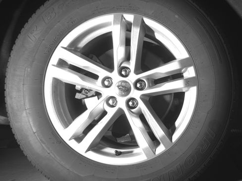 Used 2024 Ford Explorer XLT w/ Equipment Group 202A RWD image 15