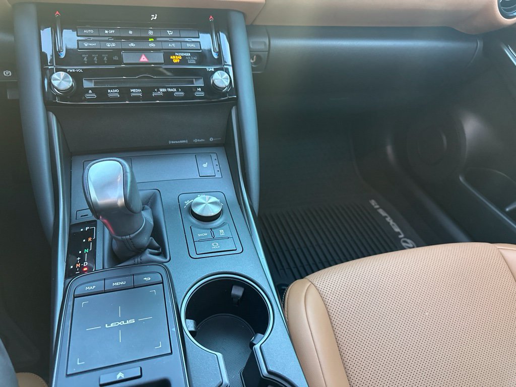 Used 2025 Lexus IS 350 F Sport w/ Navigation Package AWD/4WD image 9