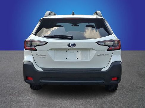 Used 2024 Subaru Outback Premium AWD/4WD image 5