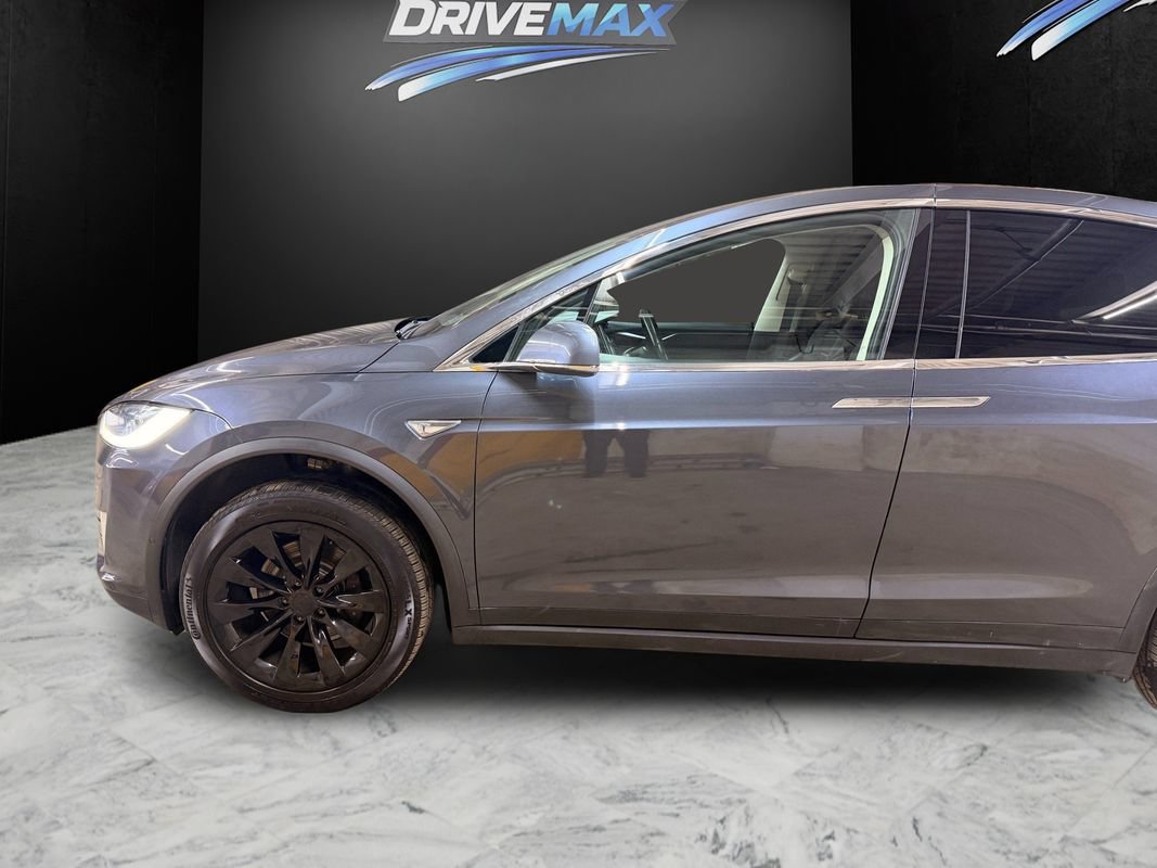 Used 2016 Tesla Model X 75D AWD/4WD image 9