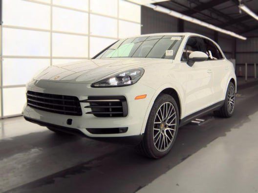 Used 2019 Porsche Cayenne S AWD/4WD image 1