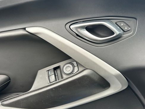 Used 2022 Chevrolet Camaro SS RWD image 11