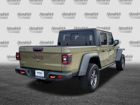 Used 2025 Jeep Gladiator Mojave w/ Convenience Group AWD/4WD image 7