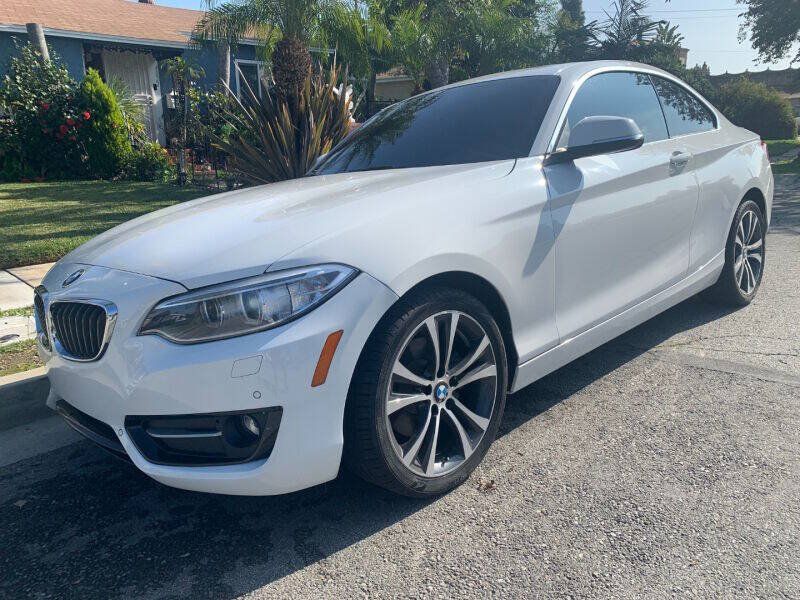 Used 2017 BMW 230i Coupe RWD image 2