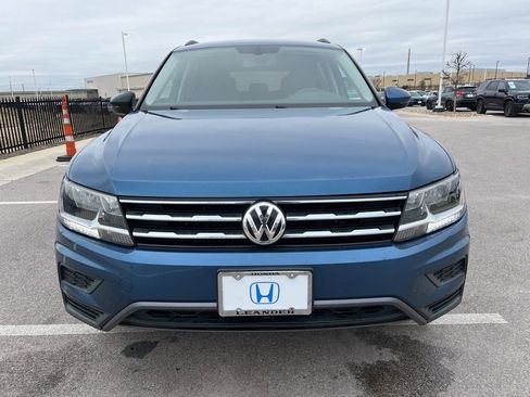 Used 2020 Volkswagen Tiguan SE image 2