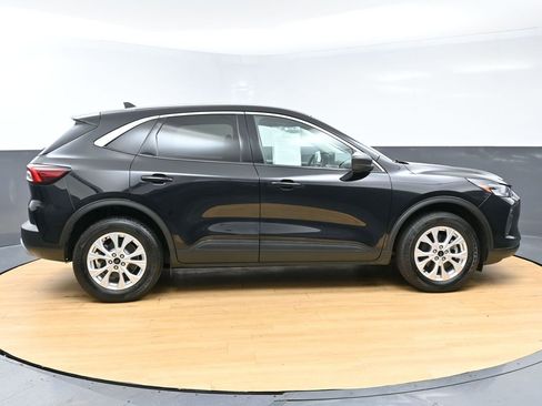 Used 2023 Ford Escape Active image 9