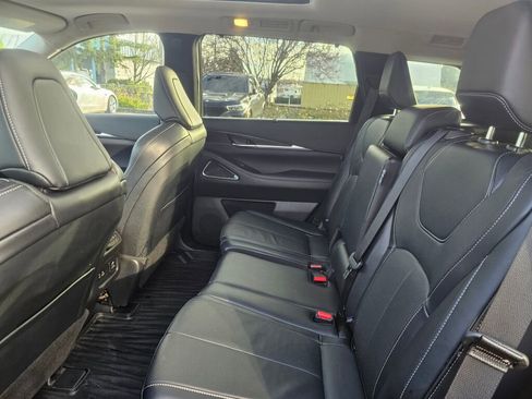 Used 2023 INFINITI QX60 Sensory w/ Vision Package image 21