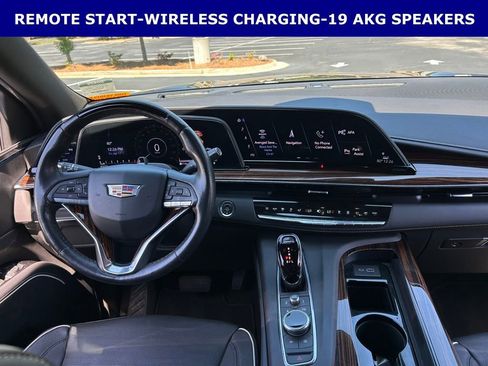 Used 2023 Cadillac Escalade Premium Luxury RWD image 14