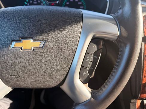 Used 2013 Chevrolet Traverse LT FWD image 13