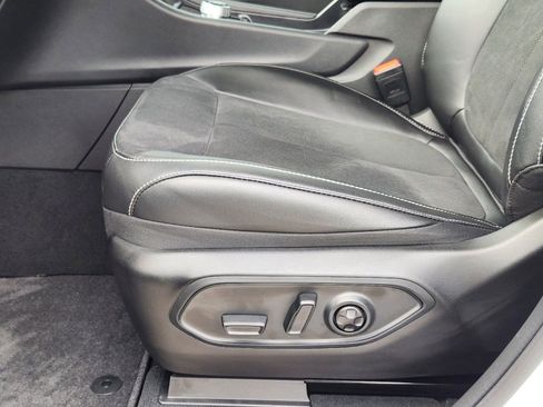 New 2025 Jeep Grand Cherokee Altitude image 20